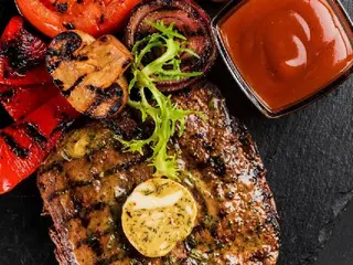 Телятина Grill (200/70/120/40г)