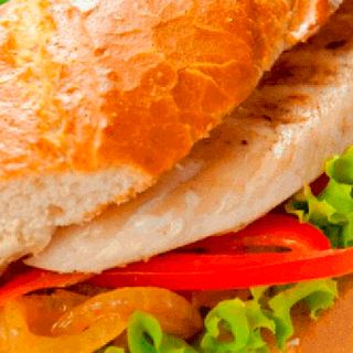 Bocadillo De Pechuga De Pollo 