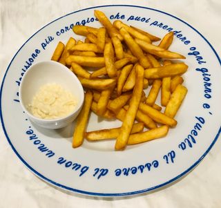 831.patatine fritte