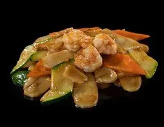 239 Gnocchi di riso saltati con gamberetti e verdure