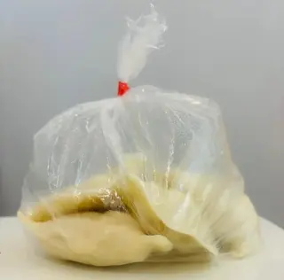 Mrożone z wiśniami 300g z ciasta drożdżowego