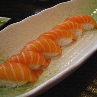 Sushi 8 pezzi Salmone - 8 pezzi