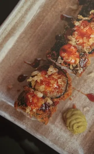 Crispy unagi roll
