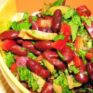 Salata de fasole rosie (400g)