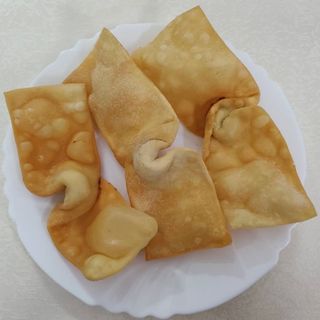 04 Wan tun fritti con carne