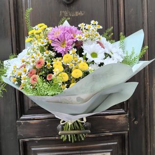 RAMO VARIEDAD MARGARITAS