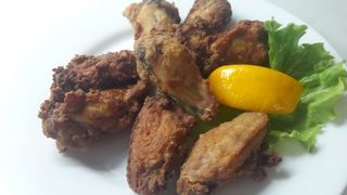 Пържени пилешки крилца