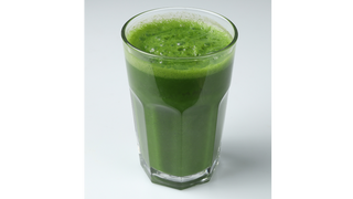 Sok z jarmużu świeżo wyciskany