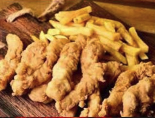 Media Ración De Pechurina  pollo con patata 