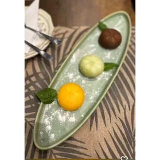  DESSERTS    MOCHI (3P)