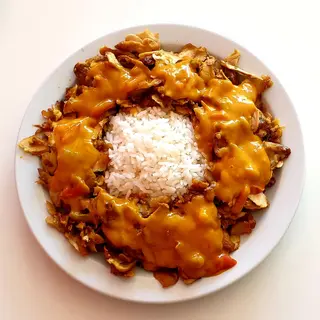 Plato Pollo Kebap Al Curry Con Arroz