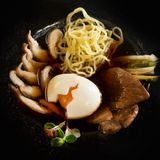 Рамен със свинско месо от пасищно отглеждани животни (400г)