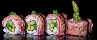 Урамаки с аспержи и телешко (4бр-150г)