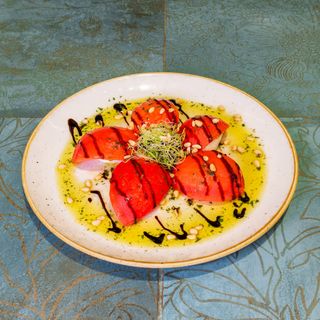 Ensalada De Pétalos De Tomate