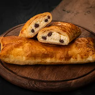 Strudel Branza Dulce si Stafide