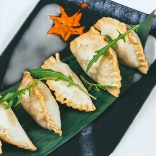 Pohovani damplinzi sa junetinom