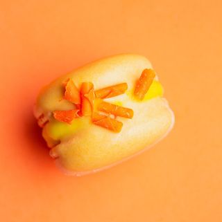 Macaron De Mango Y Maracuyá