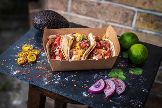 Телешко мляно Тако 3 бр. Порция