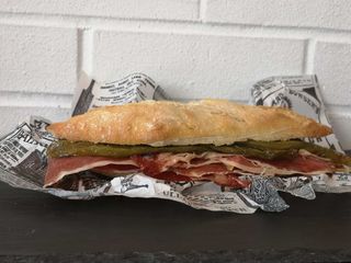 Bocadillo Serrano / Urdaiazpiko Ogitartekoa