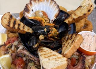 Platou de fructe de mare (2 persoane)