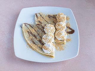 Palačinka sa nutelom i plazmom