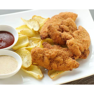 Solomillos de pollo y patatas