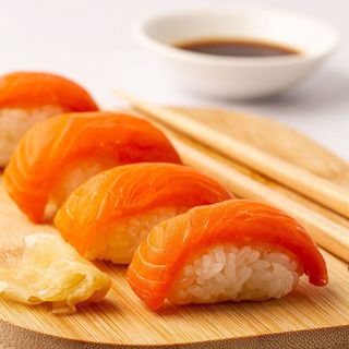 Salmon Nigiri