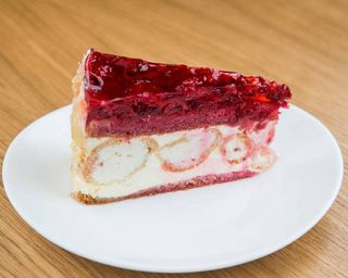 Profiterol cu zmeura