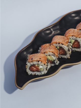 Uramaki De Salmón (4 und)
