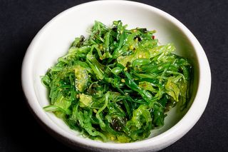 7. Goma wakame