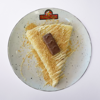 8. Snickers palačinka