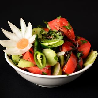 კიტრი / პომიდვრის სალათა