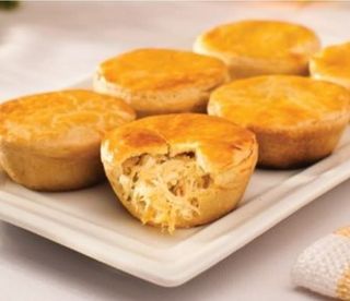 Empada de frango artesanal 