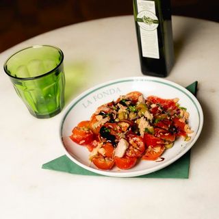 Ensalada De Tomate Y Ventresca