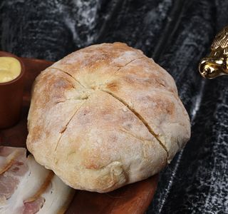 უფლის მადლი - გამომცხვარი პური