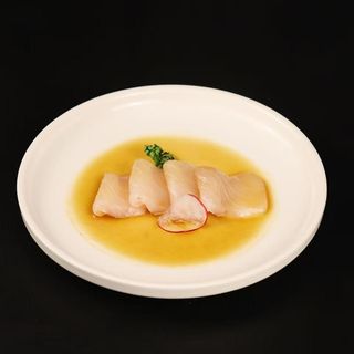 142 Carpaccio di ricciola