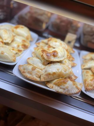 Empanada De Pollo (1 Ud.)