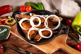 ხბოს ნეკნი აჯიკით