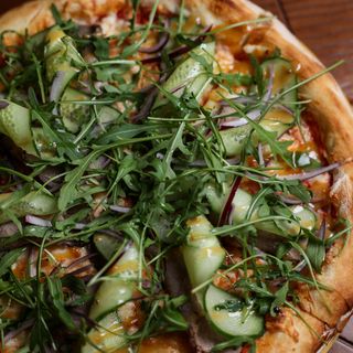 Пицца с ростбифом