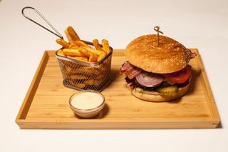 Burger wołowy