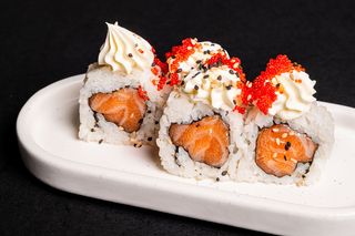 104. Uramaki Philadelphia