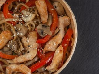 Удон з куркою (300g)