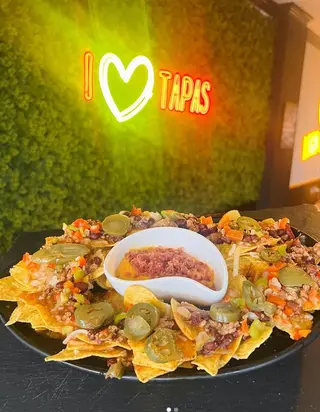 Nachos Lord John's