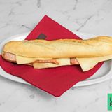 BOCADILLO LOMO PLANCHA Y QUESO