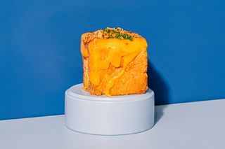 Melted cube cheeseburger