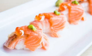 59. Nigiri De Salmón Caramelizado (2 Pzs.)