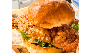 Burger z Kurczakiem "Kentucky"