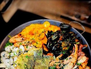 Platou gigant fructe de mare recomandat pentru 5-6 persoane