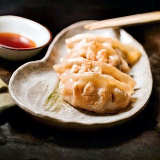 Gyozas de pollo con verduras