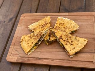 Кесадия с пилешко + Домашна лимонада